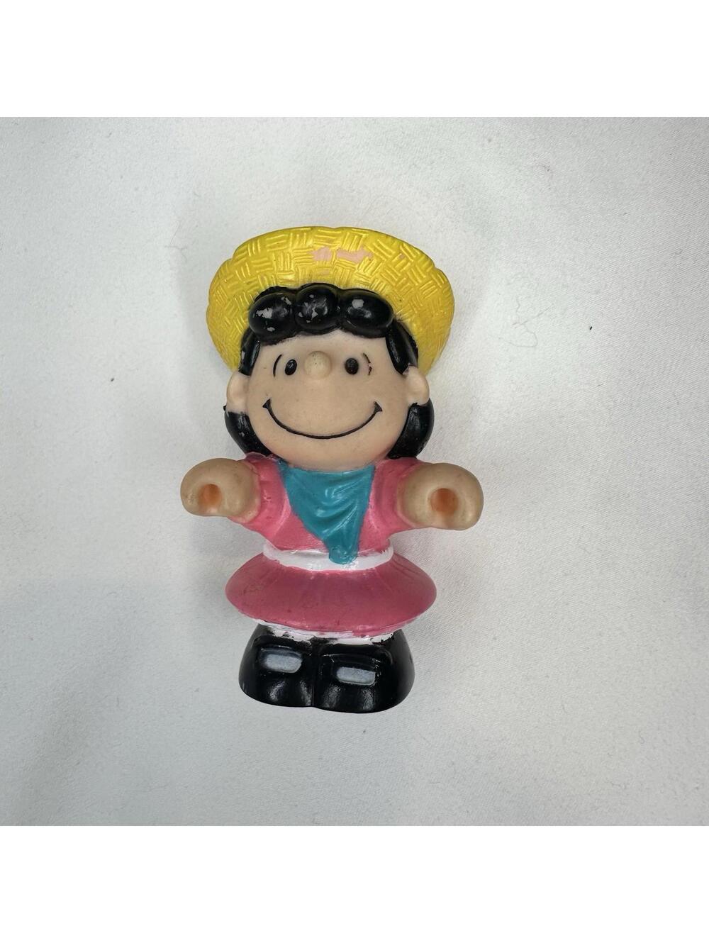 Snoopy United Artists PVC Farmer Yellow Cowboy Lucy pre-owned cake topper TOY 3"